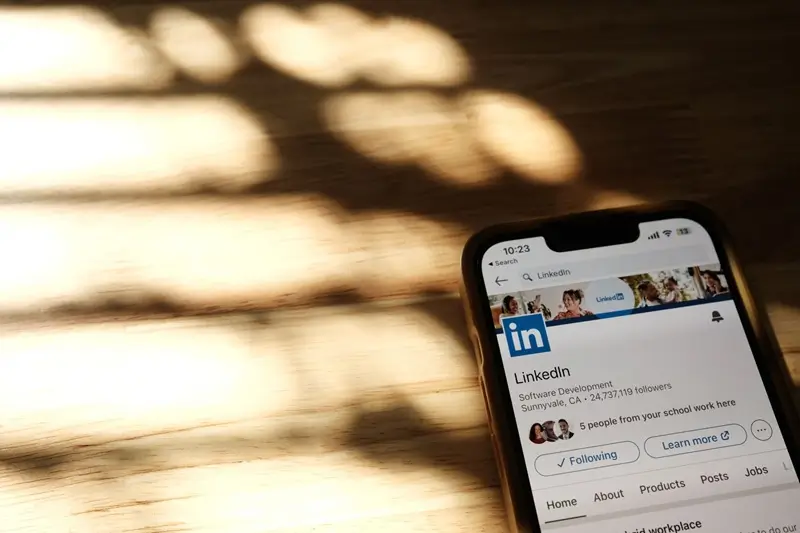LinkedIn to Build B2B Visibility